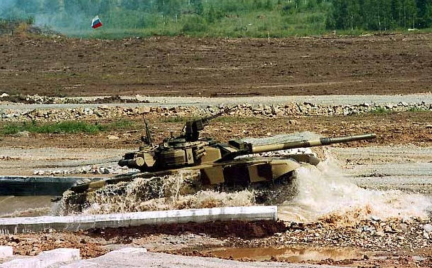 T-90 Vladimir at the 1999 exhibition in N.Tagil in 1999